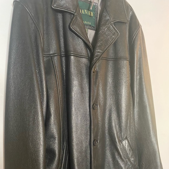 Classic Men’s leather jacket - Picture 2 of 7